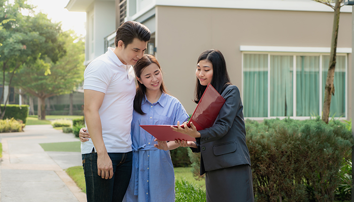 Real estate agent shows couple a new home