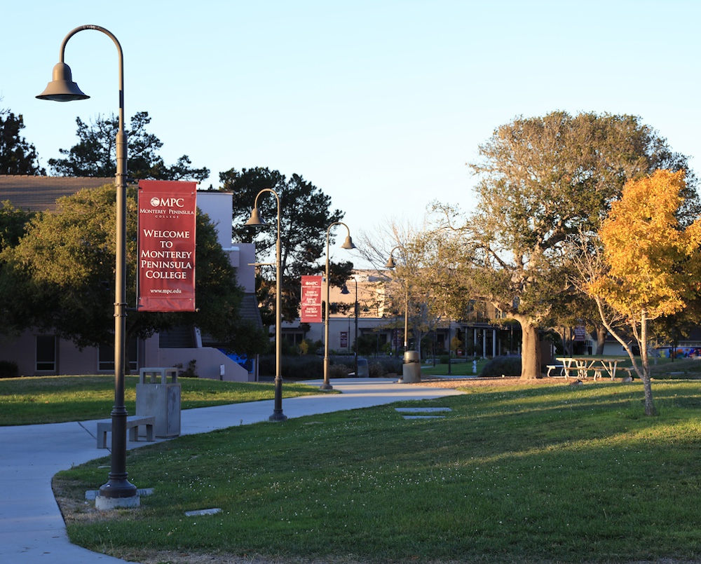 Outdoor campus photo