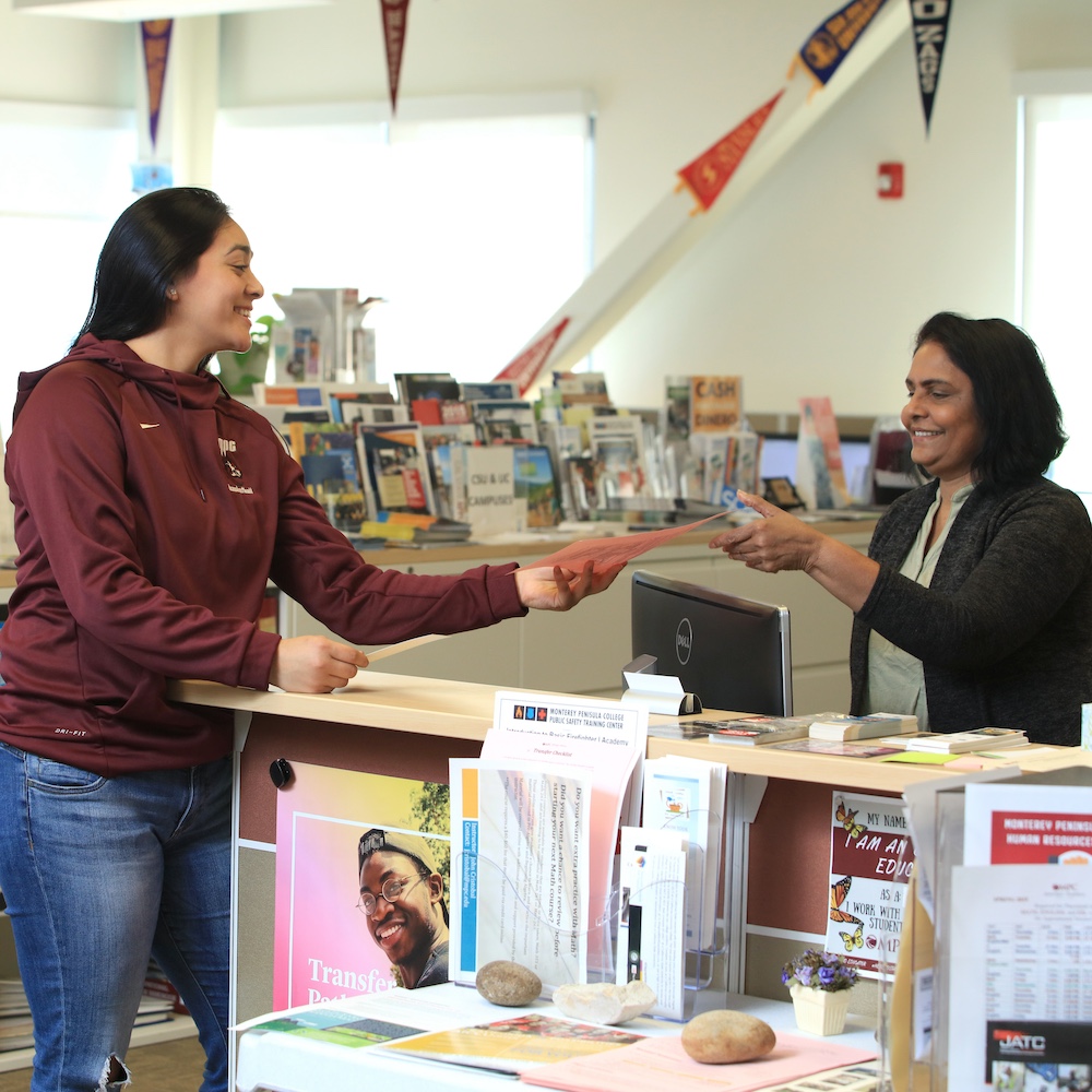 Student at the Career & Transfer Center